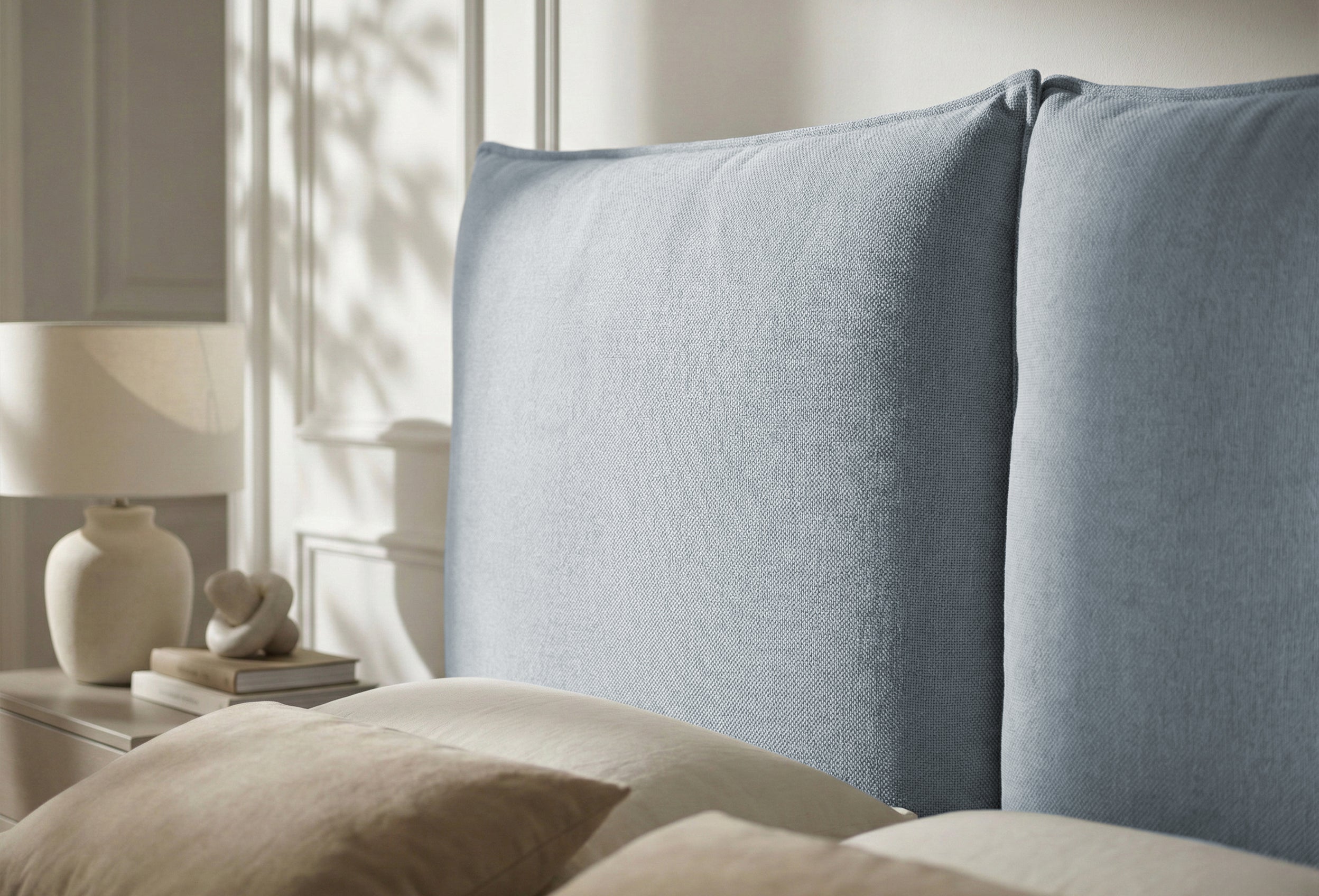 Pat Tapițat Rossi, cu somieră fixă și tăblie înaltă, albastru, #color_Albastru-Loft