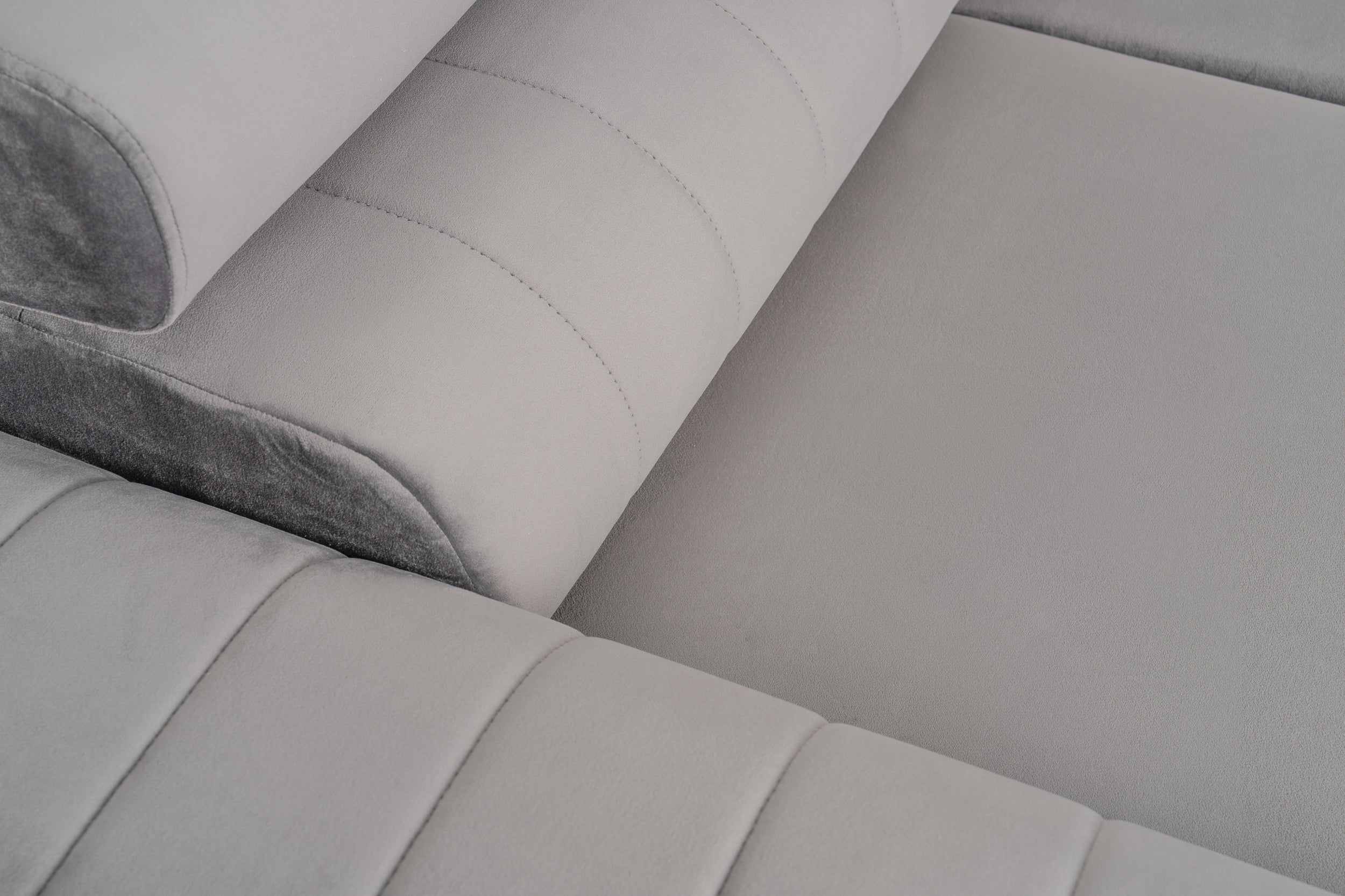 Canapea Extensibilă 3 locuri TIME, cu tetiere reglabile, cu suport lombar, 255x97x94 cm #color_Gri-Silver-Velluto
