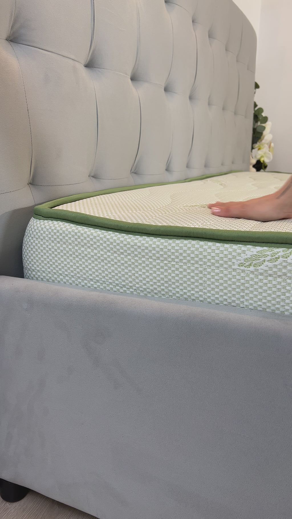 Saltea ALOE VERA THERAPY, spumă poliuretanică, reversibilă, hipoalergenică, super ortopedică, Grosime 19 cm   - Prestige Home 