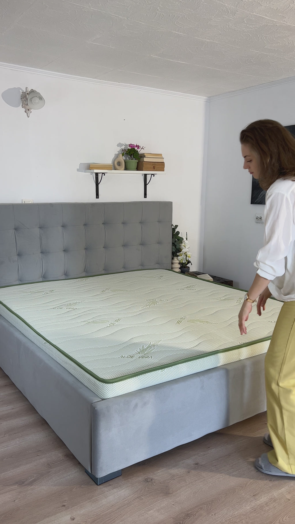 Pat Tapitat Strasbourg, cu Lada Rabatabil, Velur-Menta, Prestigehome.ro, Prestige